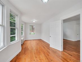 104-04 202nd Street, Saint Albans NY 11412