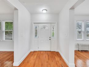 104-04 202nd Street, Saint Albans NY 11412