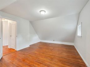 104-04 202nd Street, Saint Albans NY 11412
