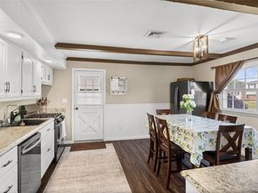 300 W 24th Street, Deer Park NY 11729