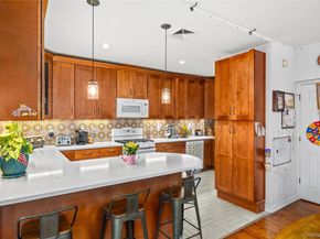 5909 69th Street, Maspeth NY 11378