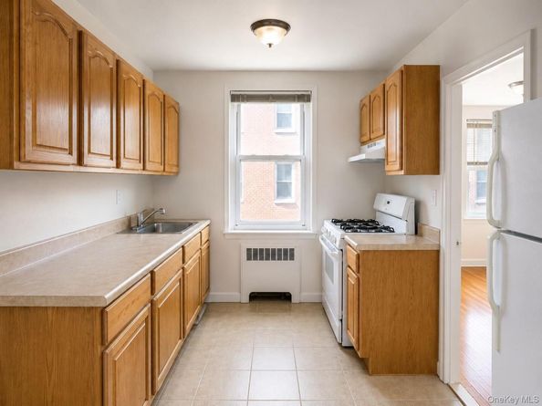 30-11 Parsons Boulevard 4O, Flushing NY 11354