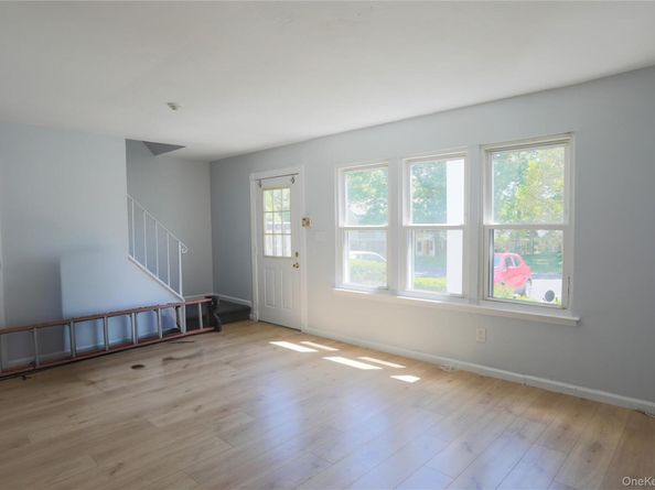 3 Valley Forge Court 3, Ridge NY 11961