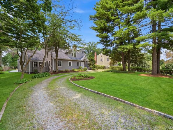 9 Addison Lane, Greenvale NY 11548