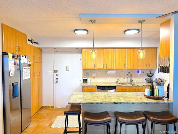 725 Miller Avenue 220, Freeport NY 11520