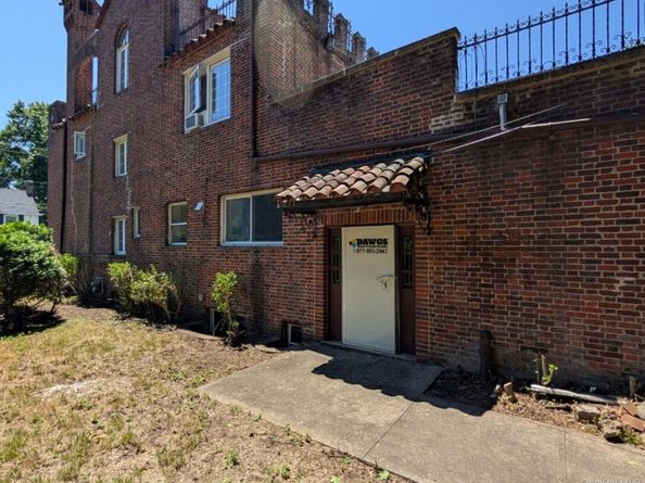 17 Hillside Avenue, Great Neck NY 11021