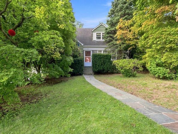 26 Reynolds Place, Scarsdale NY 10583