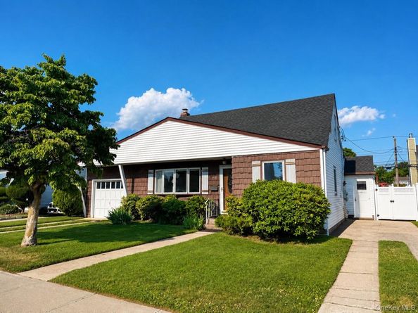 183 Lee Avenue, Hicksville NY 11801