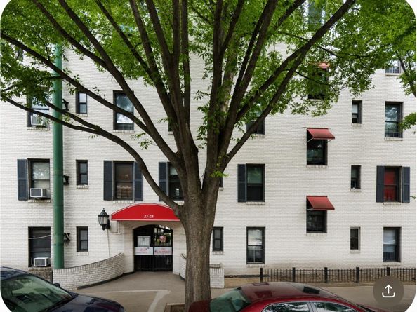 21-28 35 3G, Astoria NY 11105