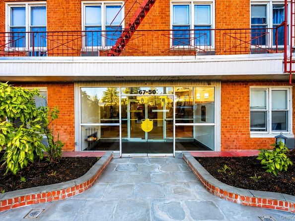 67-50 Thornton Place 1D, Forest Hills NY 11375