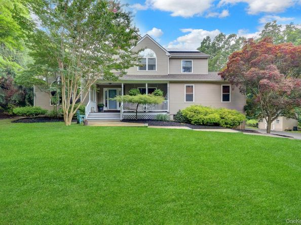 4 Apple Lane, Wading River NY 11792