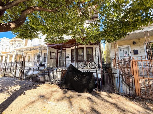 1738 Melville Street, Bronx NY 10460