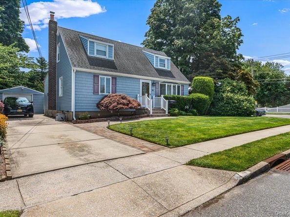 2 Gateway, Farmingdale NY 11735