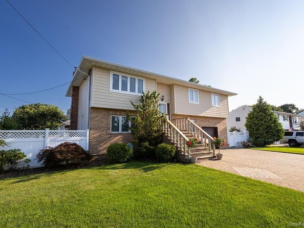 222 N Pine Street, Massapequa NY 11758