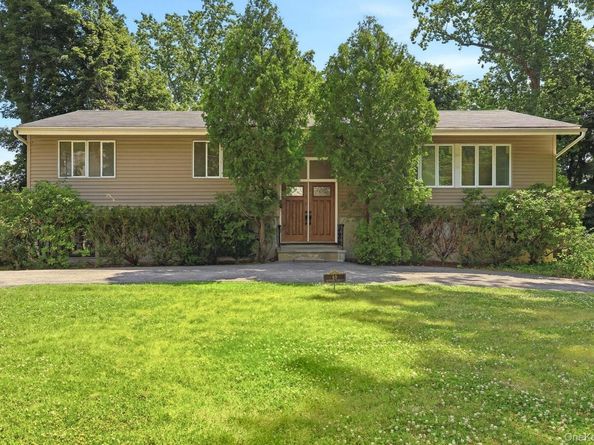 69 Crawford Terrace, New Rochelle NY 10804
