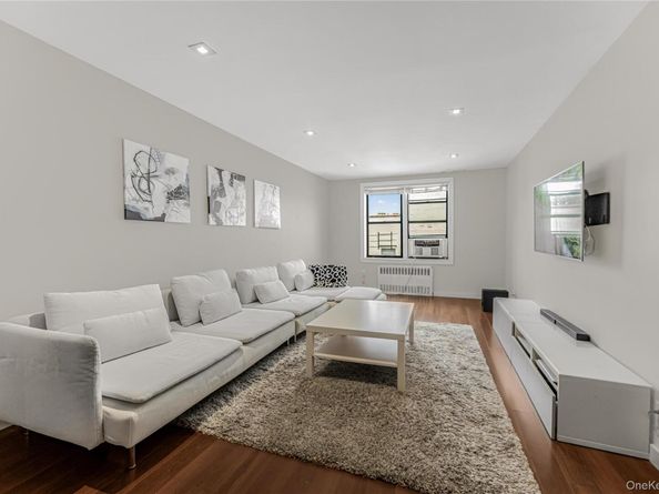 77 Bronx River Road 5H, Yonkers NY 10704
