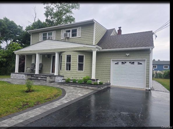 18 Cyprus Avenue, Brentwood NY 11717
