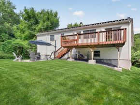 15 Round Tree Lane, Montrose NY 10548