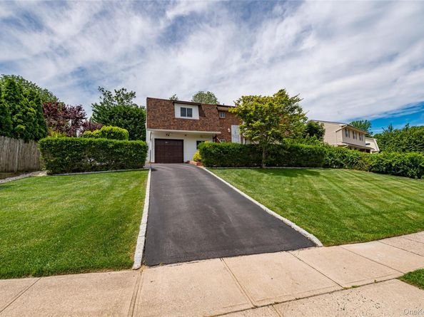 4 Bowman Lane, Kings Park NY 11754
