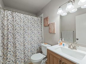 2106 Ponciana LOOP, Austin TX 78744