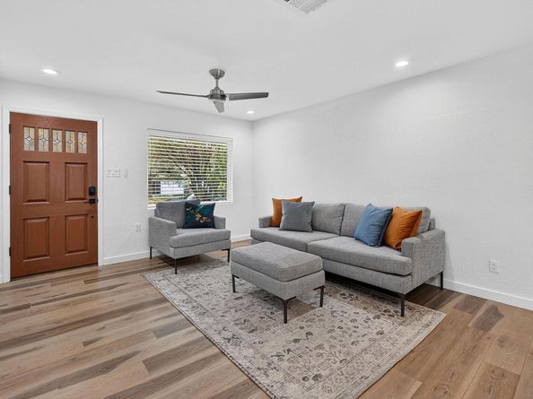 204 Chippendale Ave, Austin TX 78745