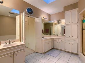 10904 Legends LN, Austin TX 78747