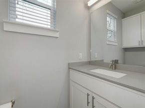 6902 Carver Ave B, Austin TX 78752