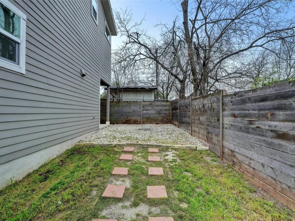 6902 Carver Ave B, Austin TX 78752