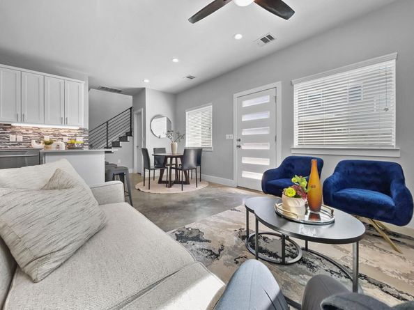 6902 Carver Ave B, Austin TX 78752