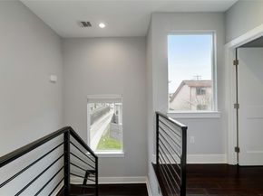 6902 Carver Ave B, Austin TX 78752