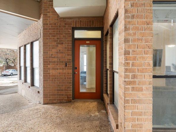 1910 Robbins PL 106, Austin TX 78705