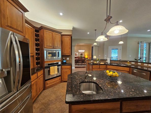 107 W Majestic Oak LN, Georgetown TX 78633