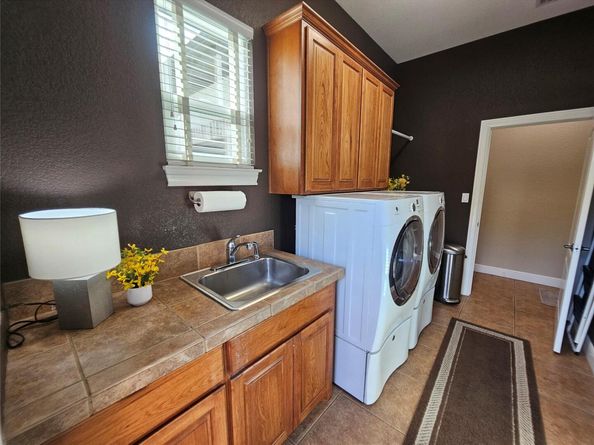 107 W Majestic Oak LN, Georgetown TX 78633