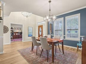 7124 Via Dono DR, Austin TX 78749