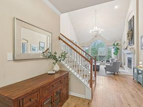 7124 Via Dono DR, Austin TX 78749