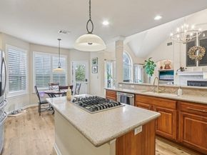 7124 Via Dono DR, Austin TX 78749