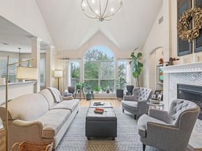 7124 Via Dono DR, Austin TX 78749