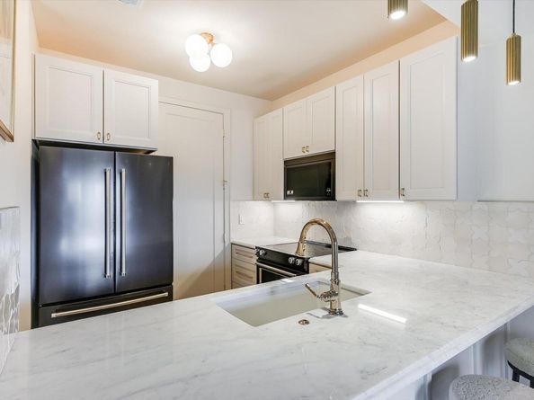 802 S 1st ST 207, Austin TX 78704
