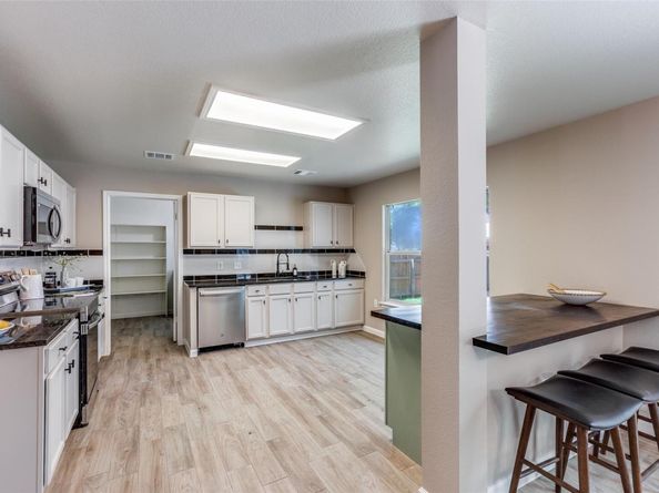 6404 Piedras Blanco DR, Austin TX 78747