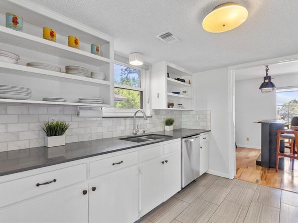 3104 Rexford DR, Austin TX 78723