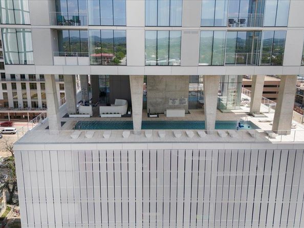 313 W 17th ST 2402, Austin TX 78701