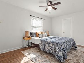 5616 Emerald Forest DR 101, Austin TX 78745
