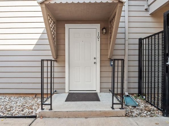 5616 Emerald Forest DR 101, Austin TX 78745