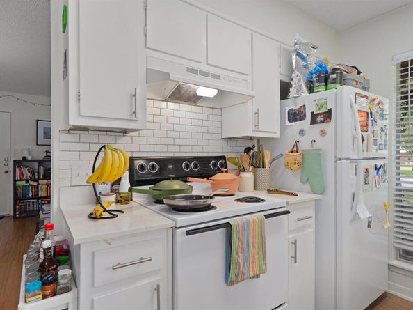 2714 Thrushwood DR, Austin TX 78757