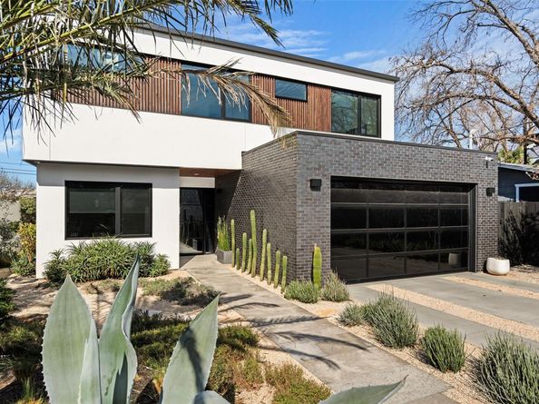 30 Chalmers Ave, Austin TX 78702