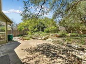 8024 Cobblestone, Austin TX 78735