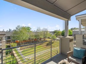 2725 Dulce LN 233, Austin TX 78704