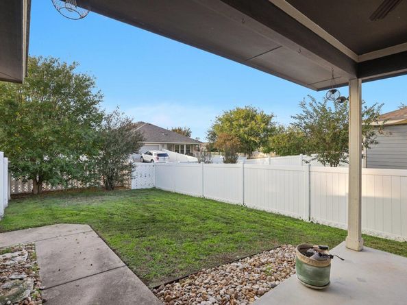 1621 Big Thicket DR, Cedar Park TX 78613