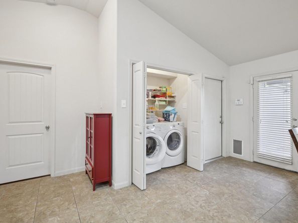 1621 Big Thicket DR, Cedar Park TX 78613