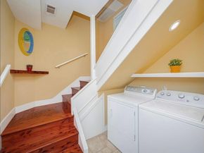 1159 Navasota ST, Austin TX 78702